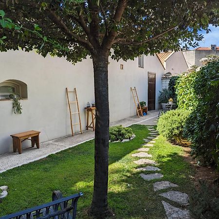 Bed and Breakfast Borgo San Gaetano Бернальда Экстерьер фото